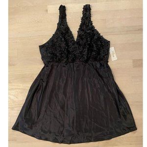 NEW Flora black chemise size 2X